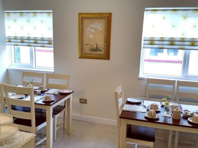 The Vee Guest Accommodation Уотърфорд Екстериор снимка