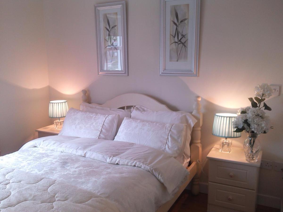 The Vee Guest Accommodation Уотърфорд Стая снимка